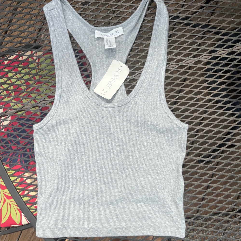 Gray ribbed cropped tank